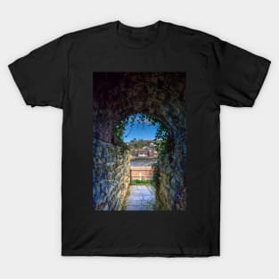 Whitby Abbey, Through The Keyhole Tunnel T-Shirt